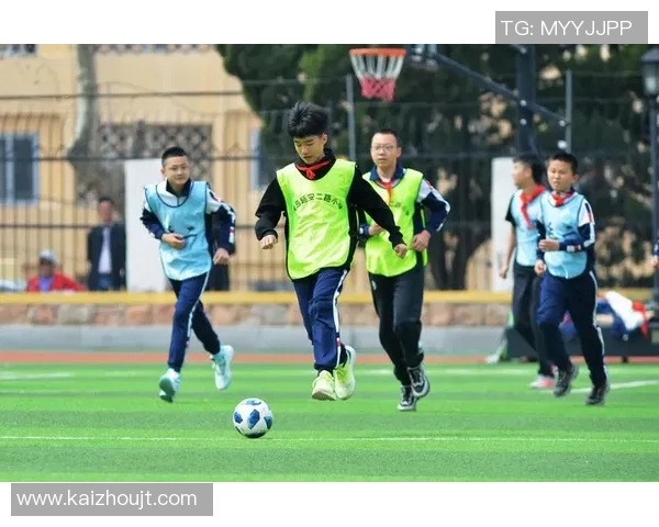 聚焦绿茵赛场探索足球精神与世界赛事发展潮流迈向未来辉煌新纪元